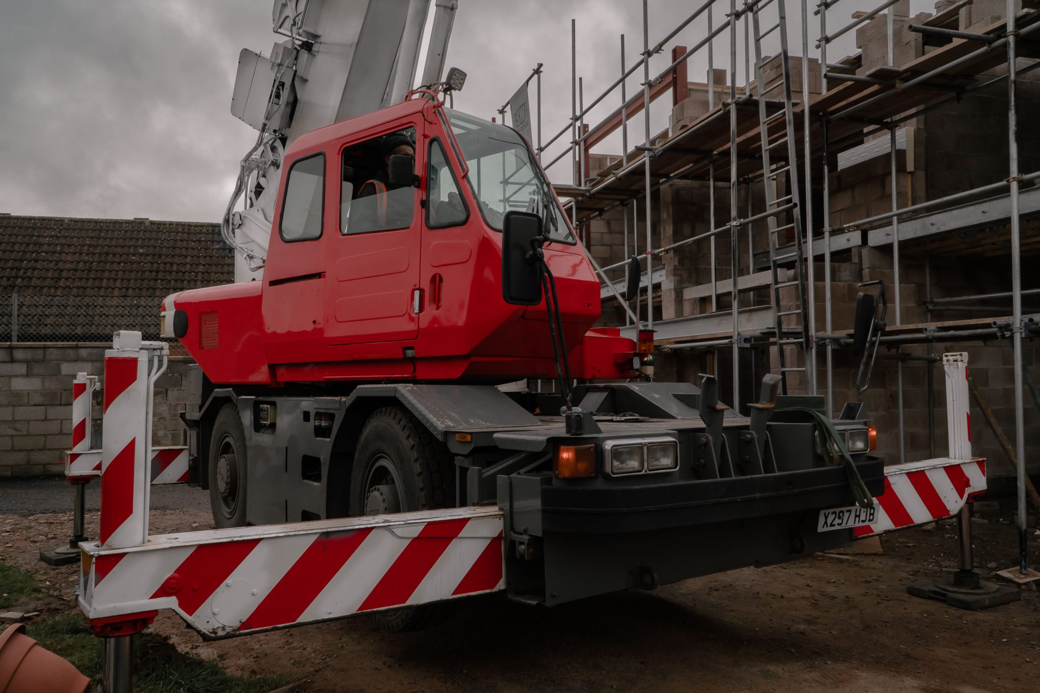 DG Crane Hire Bristol and South West UK Mobile Crane Services